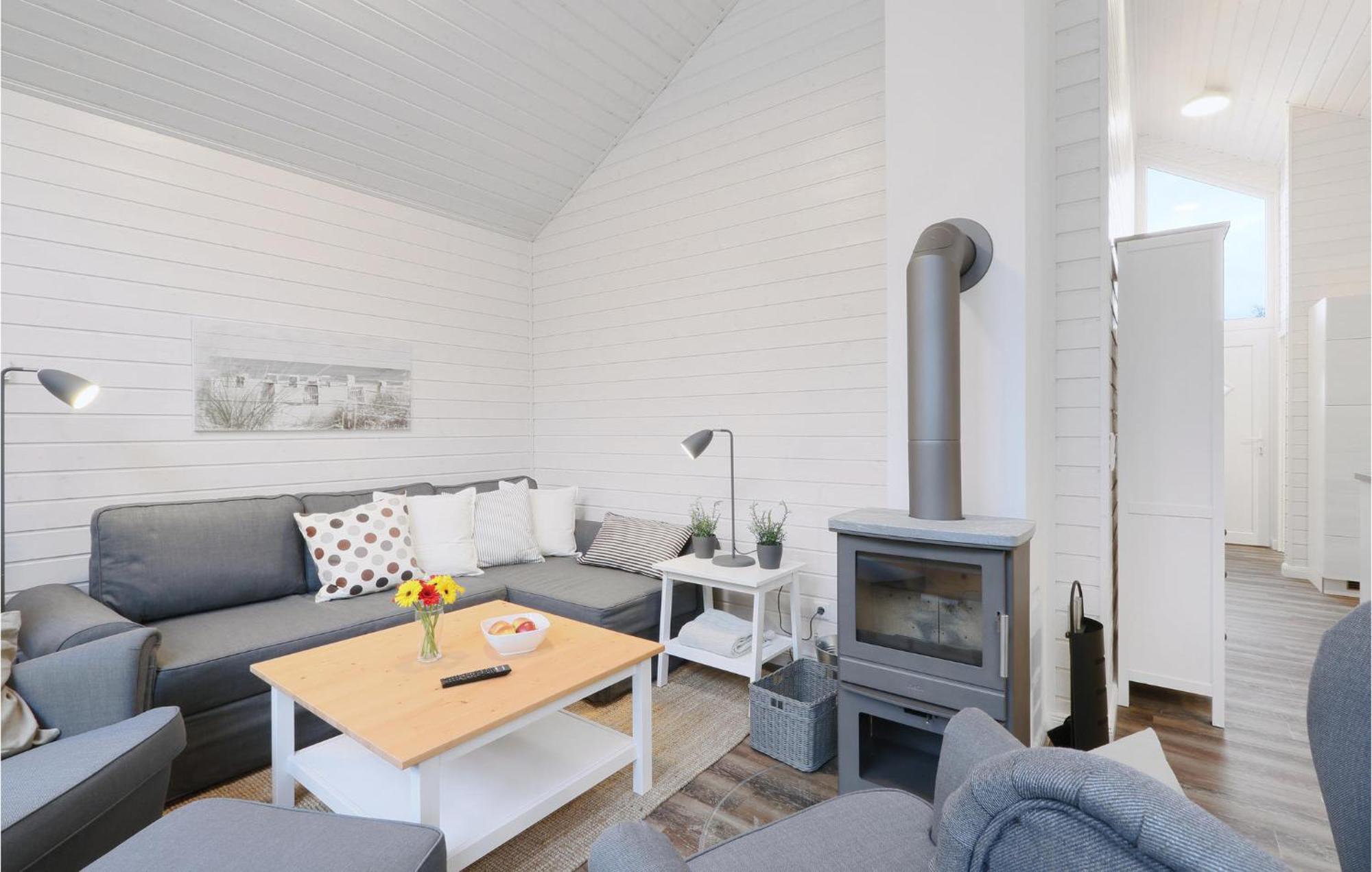 3 Bedroom Stunning Home In Krems Ii-Warderbrueck Gols エクステリア 写真